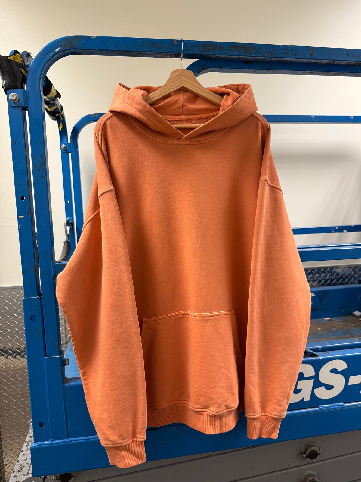 Wavy orange blank