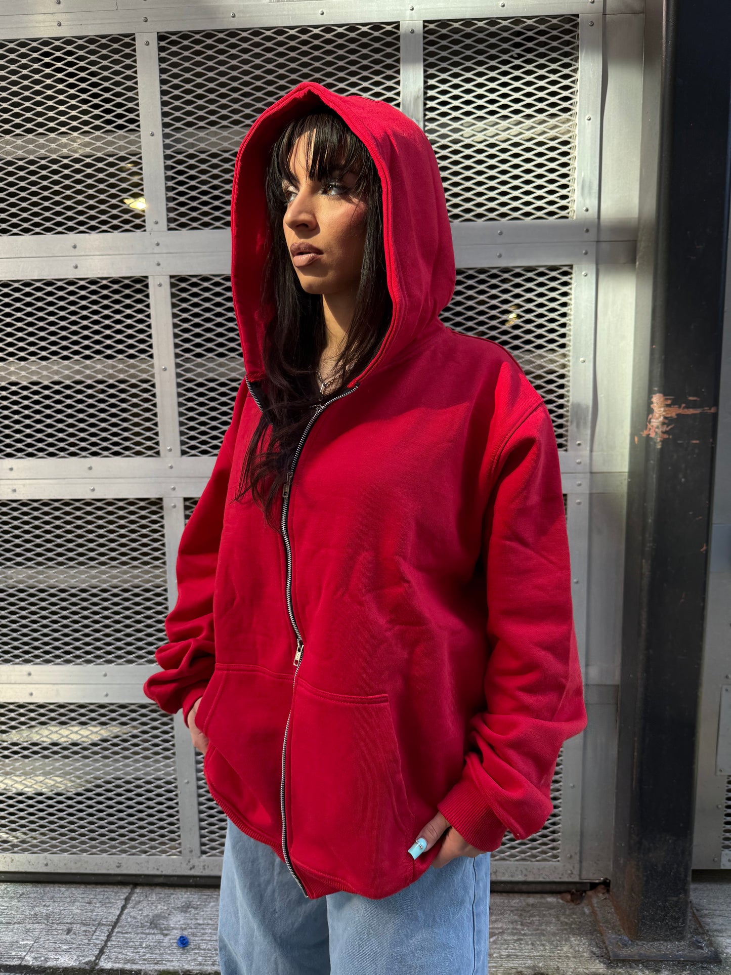 Blank red wavy zip