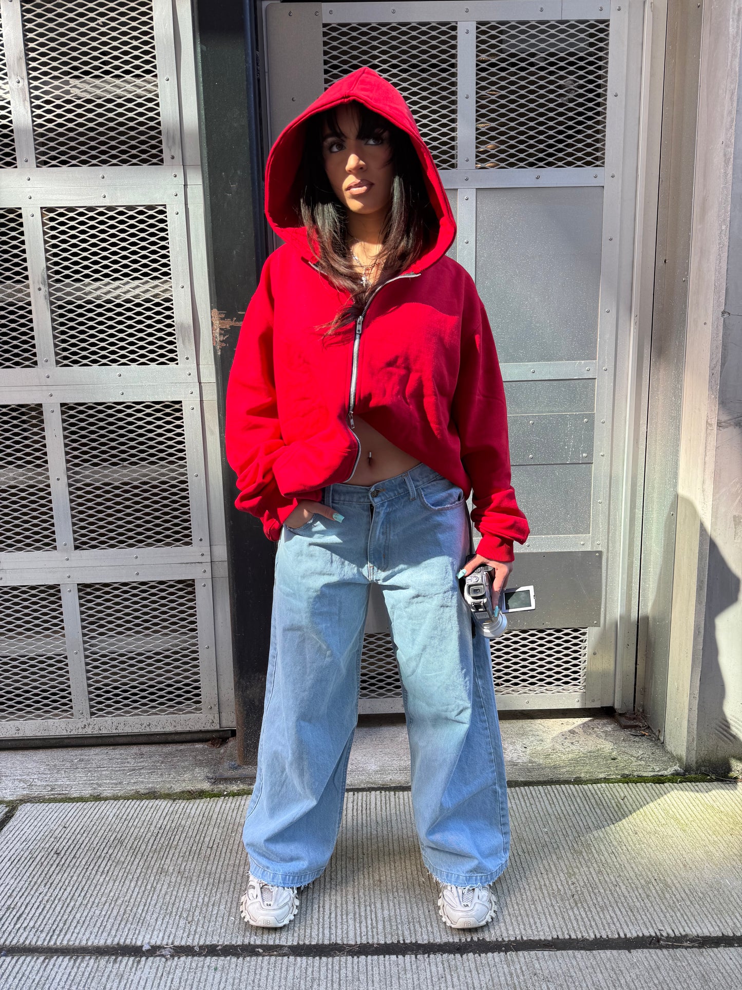 Blank red wavy zip