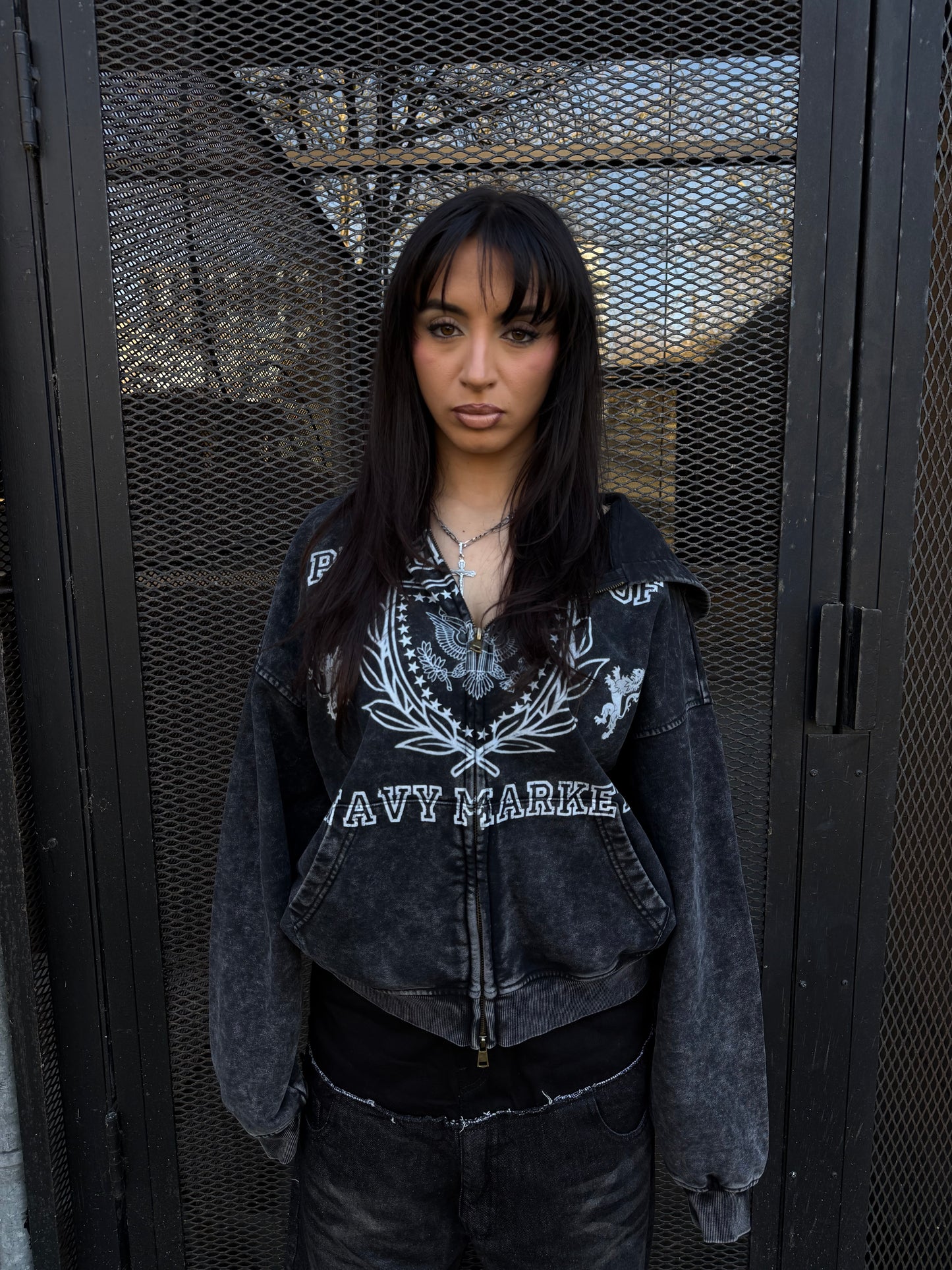 Black wavy Zip up
